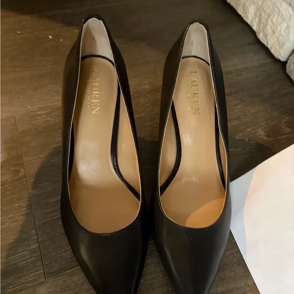 Lauren Ralph Lauren Black Heels - Picture 2 of 4